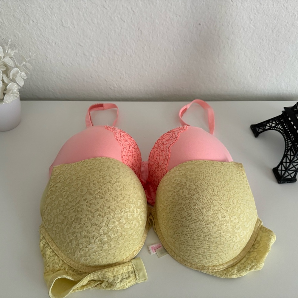 Victoria secrets bra